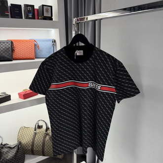 Guess T-shirt