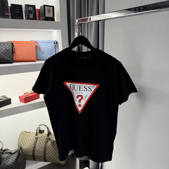 Guess T-shirt
