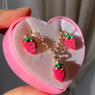 Strawberry Set (Kolye + Küpe)