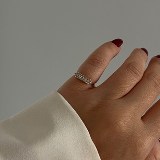Baget Taşlı Sıralı Serçe Parmak Yüzük