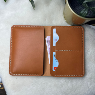 Plethora Pasaport Wallet / Taba Vegetal Leather