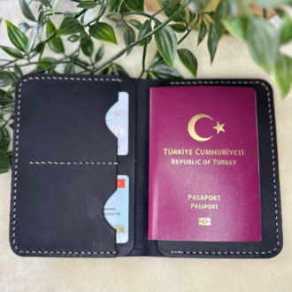 Plethora Pasaport Wallet / Siyah Crazy Leather