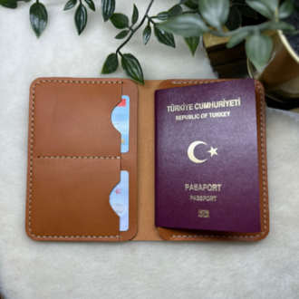 Plethora Pasaport Wallet / Taba Vegetal Leather