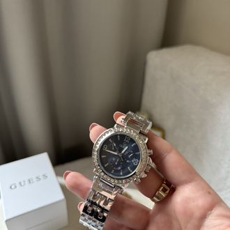 GUESS SAAT