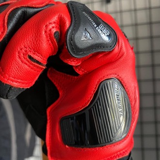Dainese Carbon 3 Shorts Kırmızı Deri Eldiven 