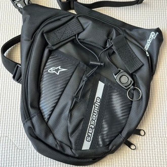 Alpinestars Karbon Detaylı Bacak Çantası
