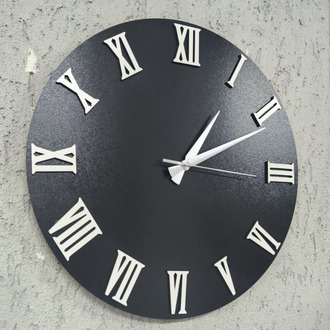 Noir Silver Roman – 40x40 cm Siyah Beyaz Roma Rakamlı Duvar Saati | 3D Kabartmalı