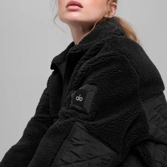 A.Yoga Sherpa Bomber Mont
