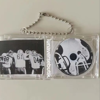 Love me right CD anahtarlık
