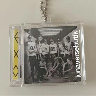 Love me right CD anahtarlık