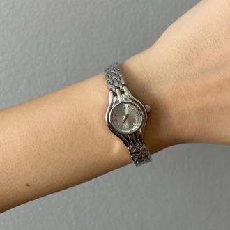 Silver Petite Classic – İnce Kasa Zarif Kadın Saat