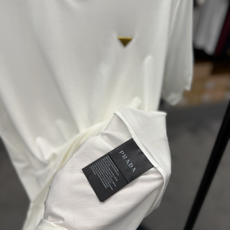 İthal Prada Gold Logo T-shirt Kırışmayan Kumaş (9426-Beyaz)