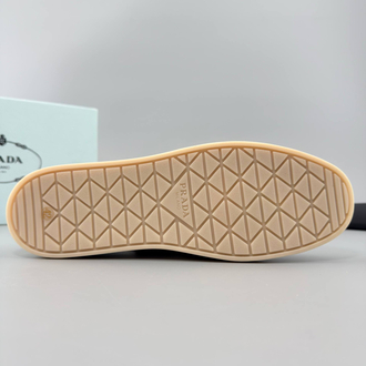 Prada Bej Süet Loafer (İTHAL ÜRÜN)