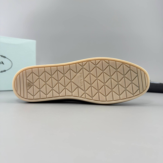 Prada Siyah Süet Loafer (İTHAL ÜRÜN)