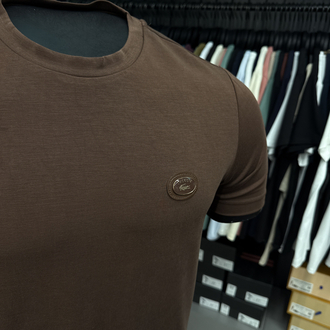 Yeni Demir Logo Modal Kırışmayan Kumaş T-shirt (15052-Kahverengi)