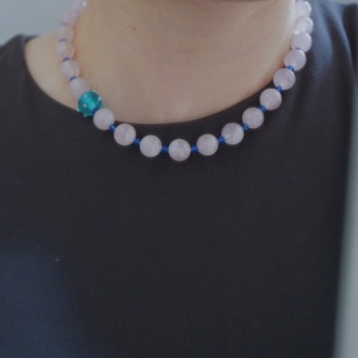 Doğal Taş Kolye / Pembe Kuvars ve Mavi Kristal