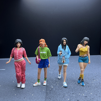 1/18 Genç Kızlar Figür Seti