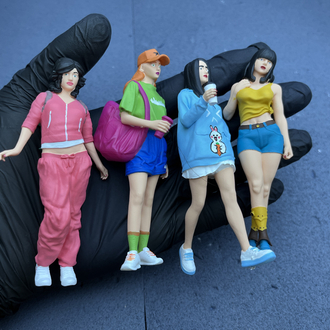 1/18 Genç Kızlar Figür Seti