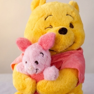 Winnie the Pooh ve piglet sarılan peluş 35 cm