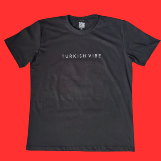 BASKILI SİYAH T-SHIRT