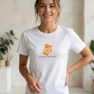 BASKILI BEYAZ T-SHIRT