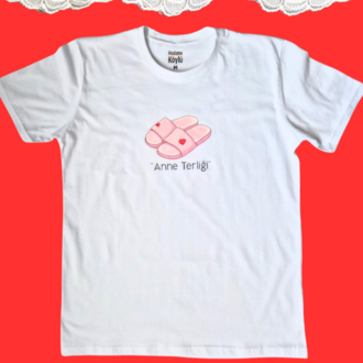 BASKILI BEYAZ T-SHIRT
