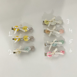 Button hair clips 