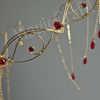 Kırmızı Gold Taç