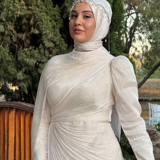 İncili Çelik Taç