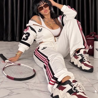 Adidas takım 