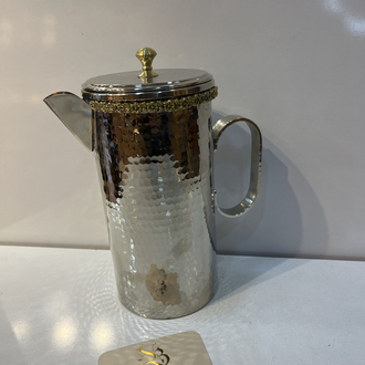 Çiçekli sürahi 