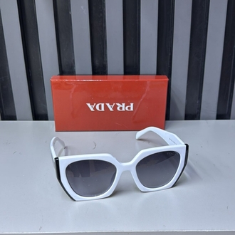 gözlk prada