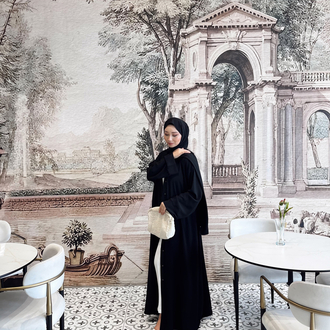 Siyah Çıtçıtlı abaya takım