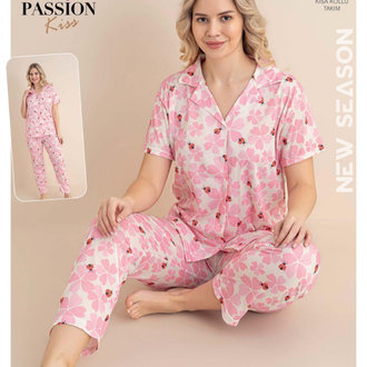 Çicek desenli pijama takımı