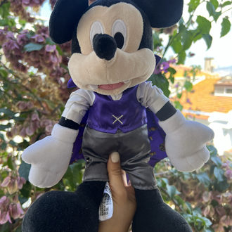 Disney Parks Exclusive 2019 Halloween Mickey Drakula