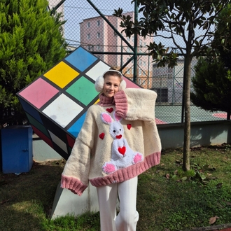 Ekru & Pembe El Örgüsü Kadın Kazak Büyük 3D Tavşan Aplikeli, Yumuşak, Kalın & El Yapımı