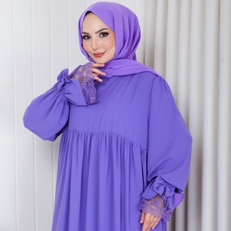 MEDİNE İPEĞİ KOLU DANTELLİ ELBİSE``LİLA