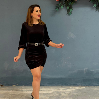 Büzgülü kemerli kadife elbise