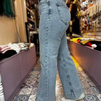 Kemerli önü çimalı kot pantolon