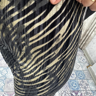 Zebra desenli beli lastikli pantolon