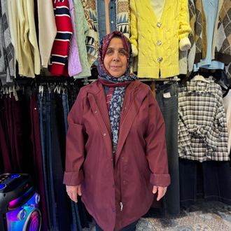 Su ve Rüzgar Geçirmeyen Kapüşonlu Büyük Beden Yağmurluk