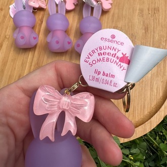 Essence Everybunny Needs Somebunny Lip Balm