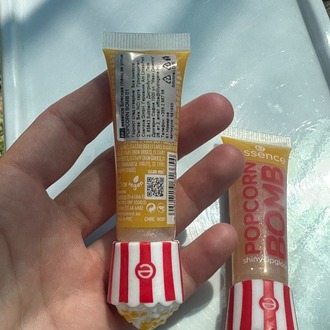 Essence Popcorn Bomb Shiny Lipgloss