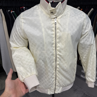 Outlet ürünü Moncler Mevsimlik (7196-Ekru)