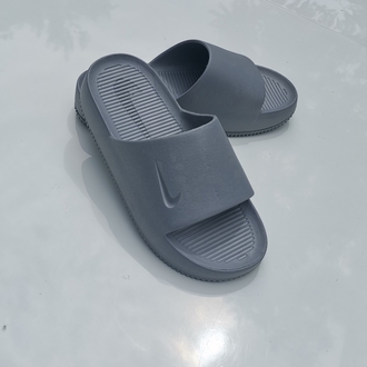 Nike Calm