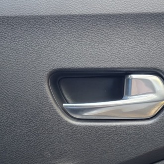 Nissan micra K14 kapı içi civata kapağı 80676-5FA0A Sağ