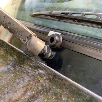 BMW E30/E28 Silecek takozu 61611370387