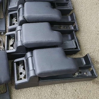 BMW E36 Orta konsol kolçak arkası trim kapağı 51168167852
