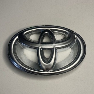 Toyota Corolla Kaput önü logo