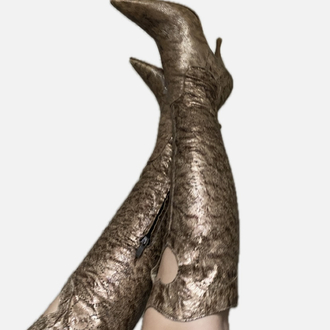 Vintage Heart Cut-out Marginal Leather Heel Boots